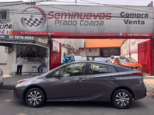 Toyota Prius 1.8 Base Cvt