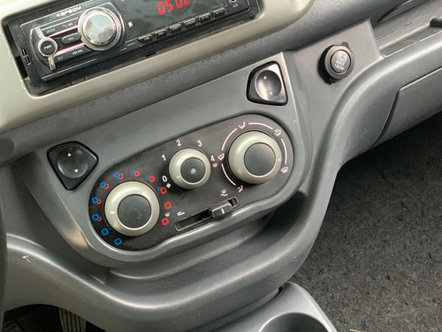 Fiat Fiorino 1.4 MPI FURGÃO ENDURANCE 8V FLEX 2P MANUAL