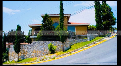 Casa En Venta En Contry La Escondida, Guadalupe, Nuevo León