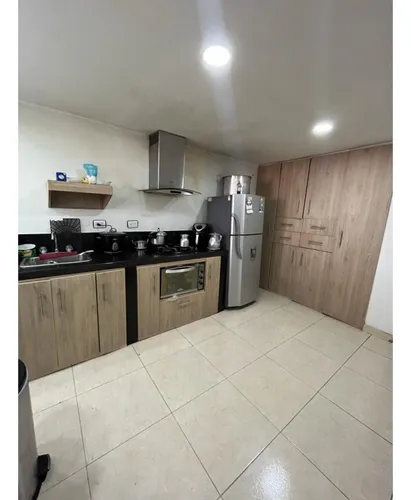 Ganga-casa De 4niveles Barrio Trinidad (mls 256937)