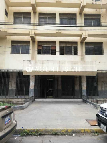 Imagen 2 de 25 de Se Vende Local Comercial Centro Profesional Anibal Dominicci