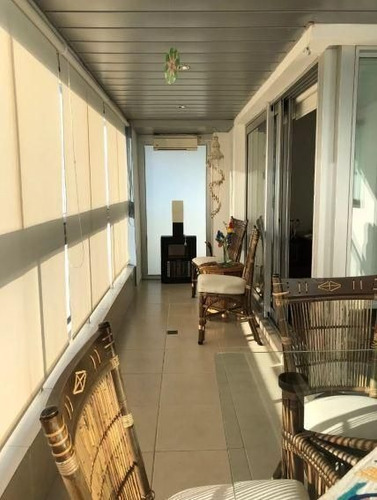 Departamento En Venta En Playa Mansa