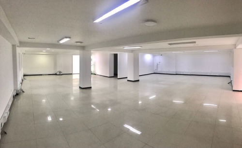 Imagen 2 de 20 de Edificio - Oficinas Comercial, Salud En Arriendo Normandia, Bogotá