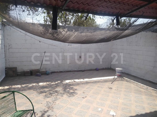Casa En Venta En Condominio Las Palmas, Tuncingo, Acapulco