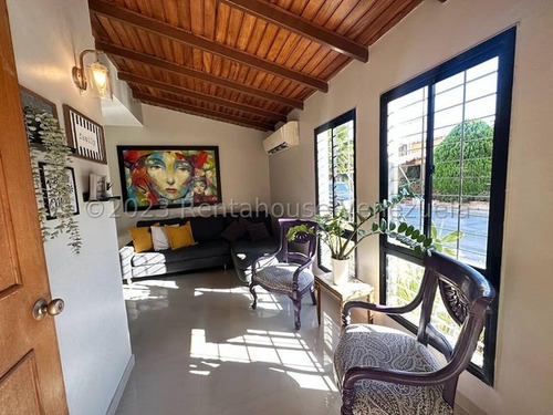 Marianny Gonzalez, Moderna Casa En Venta Urb Trigal Cabudare Lara