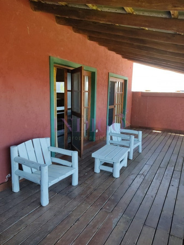 Amplia Casa En Alto De Punta Piedras, Con Parrillero Y Capacidad Grande- Ref: 618