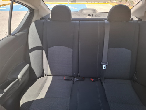 Nissan Versa 1.6 Advance At