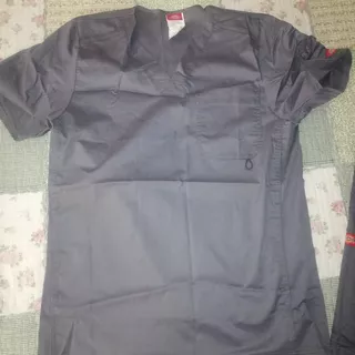 Scrap Médico. Dickies. Gris. Talla Xs.