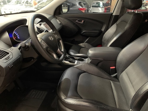 Imagem 9 de 15 de Hyundai Ix35 Branca 2017