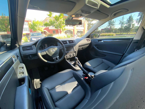 Volkswagen Vento 2.5 Luxury 170cv 2014