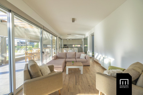 Casa En Venta En Terralagos