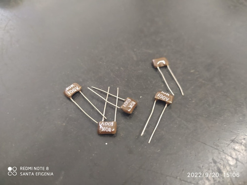 2x Capacitor Mica Prata 10pf/100v 10% Icl