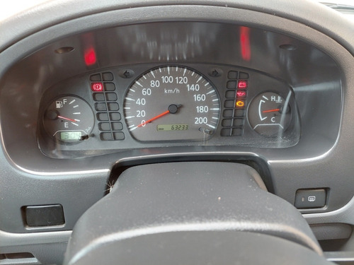 Imagen 12 de 13 de Nissan Np300 2013 2.4 Doble Cabina Típica Audio Mt