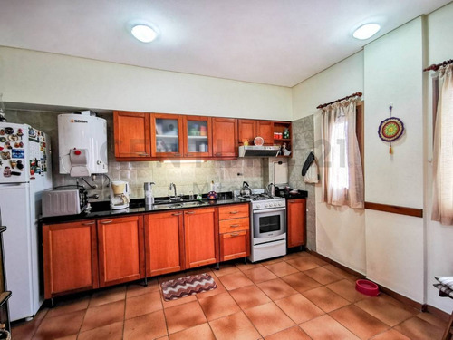 Imagen 8 de 22 de Departamento En Venta De 2 Dormitorios Con Cochera En La Plata, Centro