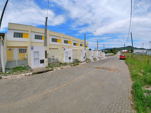 Sobrado Com 2 Dormitórios E 1 Vaga De Garagem Bairro Nossa Senhora Da Paz E Próximo Escola, Creche, Posto De Saúde Distancia Do Mar A 2km - 3578968v