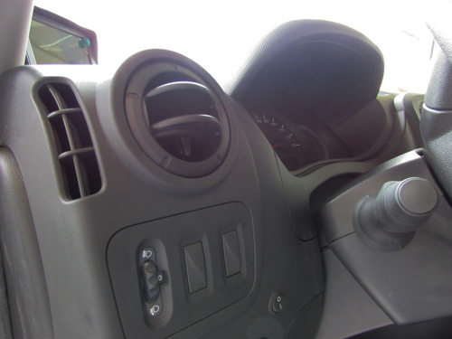 Imagem 14 de 14 de Renault Master Executiva Acessível L3h2