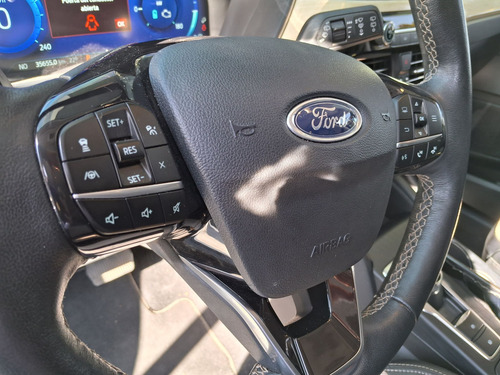 Ford Escape 2.5 Titanium Hybrid At