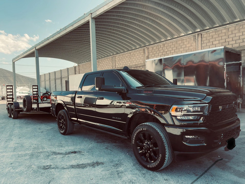 RAM Ram 2500 NIGTH EDITION HD 4x4