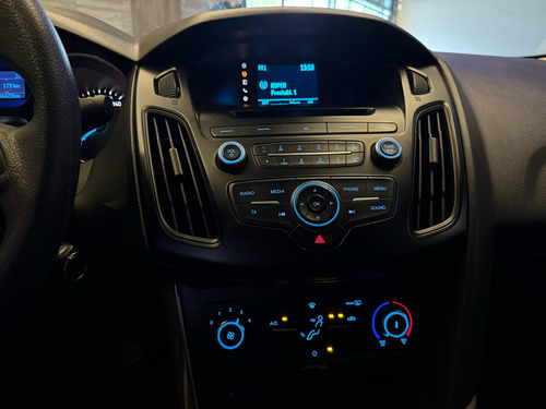 Ford Focus III 1.6 Sedan S