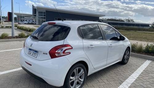 Peugeot 208 Active 1.2 2016