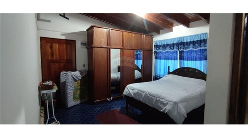 Vendo Casa Con Salón Comercial, Depósito, Lavadero Y Área Verde Sobre Ruta Sexta, Obligado
