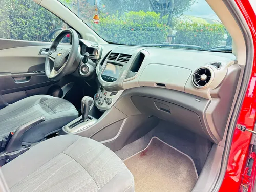 Chevrolet Sonic 1.6 Lt 5 p