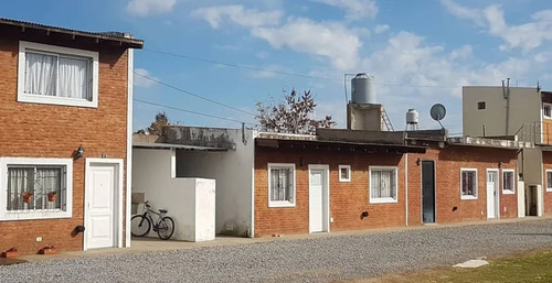 Venta En Bloque 8 Dptos + Galpón - S.antonio Areco