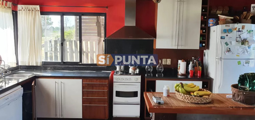 Alquiler Y Venta De Casa De 5 Dormitorios En José Ignacio