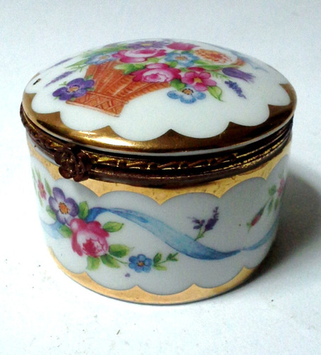 Cofre Pequeño Porcelana Blanca Tapa Cesta Con Flores