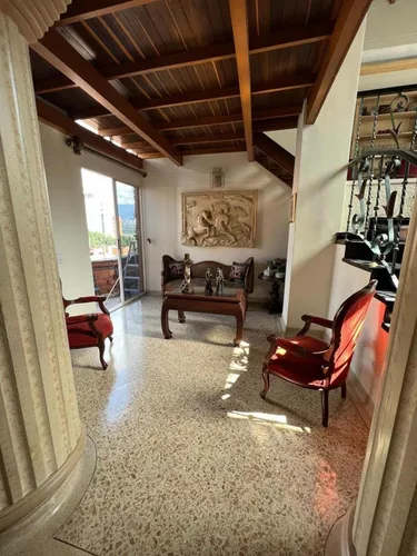 Vendo Lindo Penhouse En Laureles