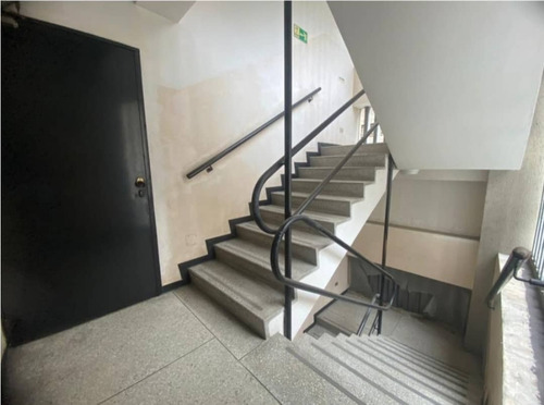 Venta Edificio De Uso Industrial, Comercial Y Residencial. Boleíta Norte. Yy