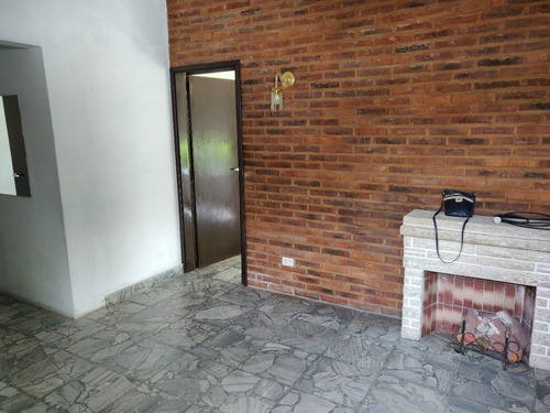Imagen 2 de 22 de Casa En Dos Plantas En Hurlingham