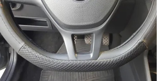 Imagen 3 de 9 de Cubre Volante Base Plana Gol Trend Golf Vento Fox Polo Up