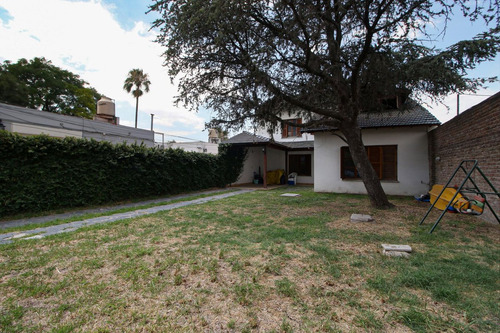 Increíble Casa A Refaccionar O Lote. Hurlingham