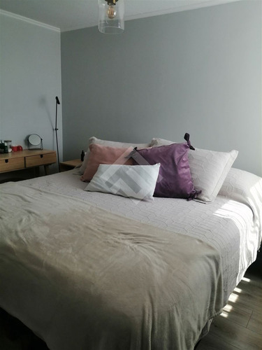 Departamento En Venta De 3 Dorm. En Cerrillos