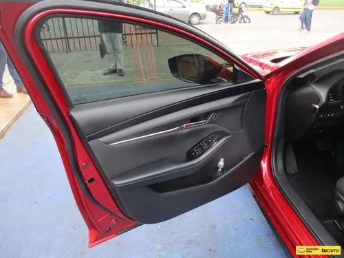 Mazda 3 2000cc At Aa