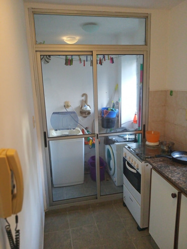 Apartamento Anv 2 Dormitorios. Traspaso. Nuno Propiedades