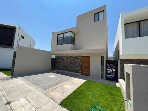 Venta De Casa En Queretaro