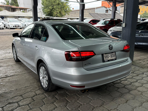 Volkswagen Jetta 2.5 Comfortline Tiptronic At
