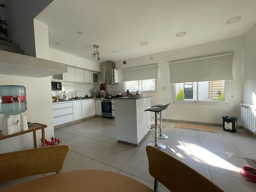 Casa Santa Emilia 6 Ambientes Con Pileta