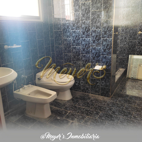En Venta Quinta De 3 Niveles En Urbanización Chara Charallave