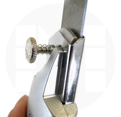 Cutter Trincheta 18mm Cuerpo Zinc + 5 Hojas Repuesto