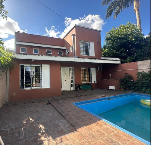 Casa En Longchamps