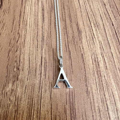 Imagen 3 de 10 de Collar Dije Letras Iniciales Plata 925 De 45 Cm Mujer Agálea