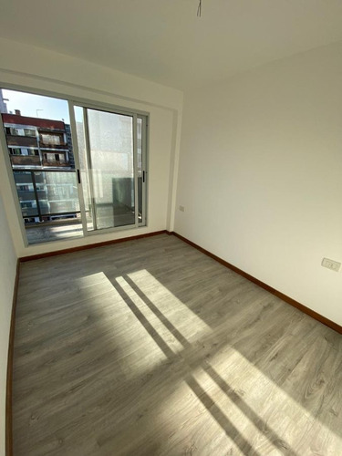 Imagen 5 de 9 de Departamento En Venta De 2 Dormitorios En Echesortu