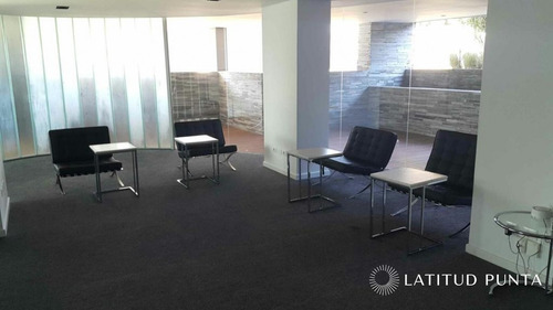 Apartamento En Mansa- Ref: 616
