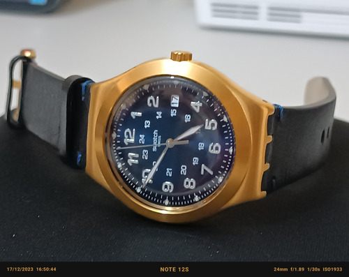 Swatch Happy Joe Golden (ywg408) Reloj De Edición Limitada 