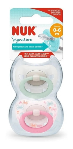 Imagen 4 de 6 de Set De 2 Chupetes Nuk Signature 0-6 Nena Con Estuche