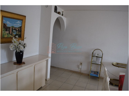 Apartamento En Peninsula, 2 Dormitorios *- Ref: 760