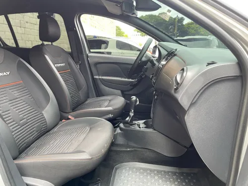 Renault Stepway 1.6 Intense Automática